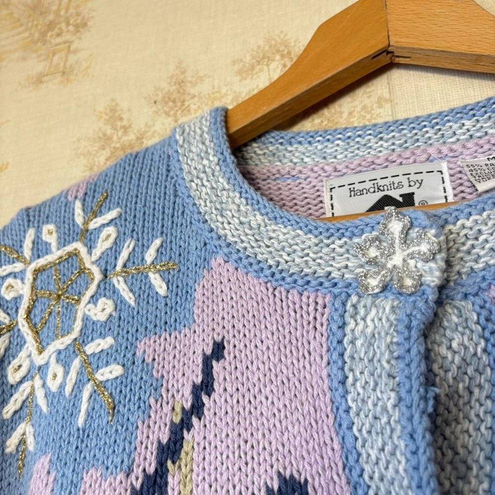 Vintage Storybook Knits purple snowflake Christmas art to wear cardigan sweater - Picture 3 of 8